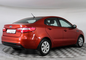 Подержанный автомобиль Kia Rio Sedan 2013 года (4 фото)