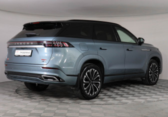 Подержанный автомобиль Jaecoo J8 2024 года (5 фото)