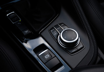 Подержанный автомобиль BMW X2 2019 года (21 фото)