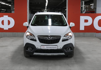 Подержанный автомобиль Opel Mokka 2015 года (2 фото)