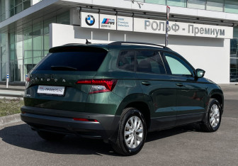 Подержанный автомобиль Skoda Karoq 2020 года (5 фото)