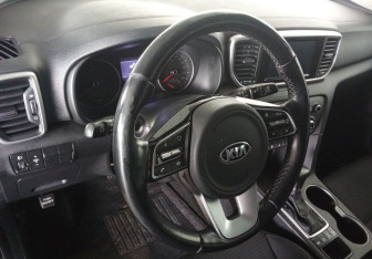 Подержанный автомобиль Kia Sportage 2019 года (15 фото)