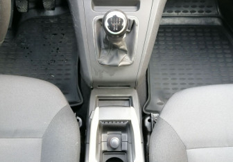 Подержанный автомобиль Opel Zafira Compactvan 2008 года (18 фото)