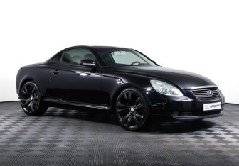 Подержанный автомобиль Lexus SC Convertible 2002 года (3 фото)