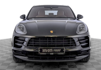Подержанный автомобиль Porsche Macan 2020 года (2 фото)