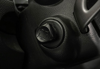 Подержанный автомобиль Infiniti QX70 2015 года (18 фото)