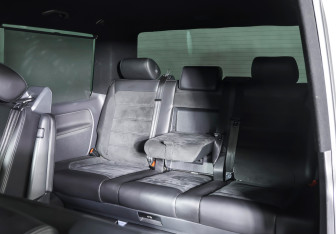 Подержанный автомобиль Volkswagen Multivan 2016 года (13 фото)