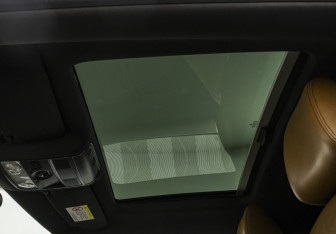 Подержанный автомобиль Volkswagen Scirocco 2011 года (14 фото)