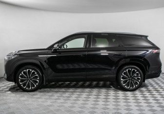 Подержанный автомобиль Jaecoo J8 2024 года (8 фото)