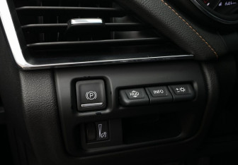 Подержанный автомобиль Cadillac CT5 2020 года (19 фото)