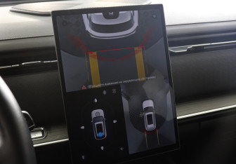 Подержанный автомобиль Jaecoo J7 2024 года (15 фото)