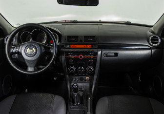 Подержанный автомобиль Mazda 3 Sedan 2008 года (11 фото)