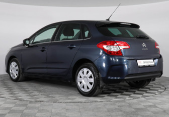 Подержанный автомобиль Citroen C4 Hatchback 2011 года (4 фото)