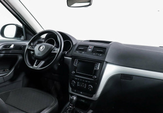Подержанный автомобиль Skoda Yeti 2017 года (5 фото)