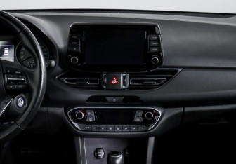 Подержанный автомобиль Hyundai i30 Wagon 2022 года (13 фото)