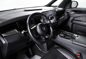 Подержанный автомобиль Zeekr 009 2023 года (15 фото)