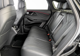 Подержанный автомобиль Exeed RX 2023 года (12 фото)