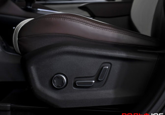 Подержанный автомобиль Geely Monjaro 2023 года (19 фото)