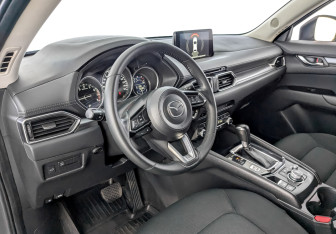 Подержанный автомобиль Mazda CX-5 2022 года (16 фото)