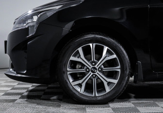 Подержанный автомобиль Kia Rio Sedan 2021 года (15 фото)