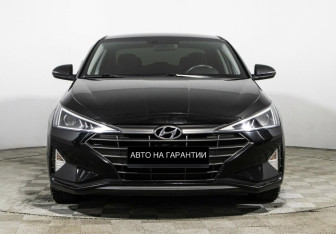 Подержанный автомобиль Hyundai Elantra Sedan 2020 года (2 фото)