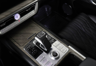 Подержанный автомобиль Tank 500 2024 года (16 фото)