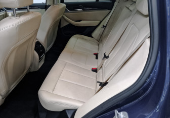 Подержанный автомобиль BMW X3 2019 года (18 фото)