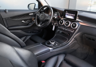 Подержанный автомобиль Mercedes-Benz GLC Coupe 2016 года (10 фото)