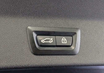 Подержанный автомобиль BMW X3 2020 года (26 фото)