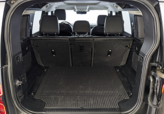 Подержанный автомобиль Land Rover Defender Suv 2020 года (10 фото)