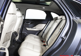 Подержанный автомобиль Infiniti JX 2012 года (10 фото)