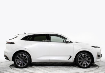 Подержанный автомобиль Changan UNI-K 2024 года (4 фото)