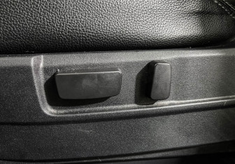 Подержанный автомобиль Mitsubishi Outlander 2015 года (14 фото)