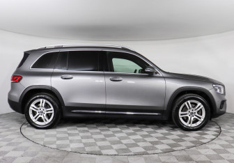 Подержанный автомобиль Mercedes-Benz GLB 2020 года (4 фото)