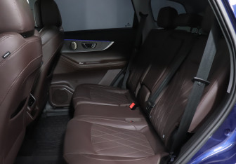 Подержанный автомобиль Chery Tiggo 8 Pro Max 2023 года (10 фото)