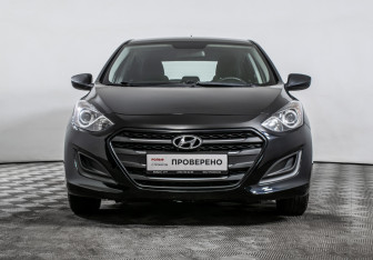 Подержанный автомобиль Hyundai i30 Hatchback 2015 года (2 фото)