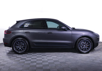 Подержанный автомобиль Porsche Macan 2017 года (4 фото)