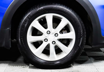 Подержанный автомобиль Kia Rio Hatchback 2018 года (8 фото)