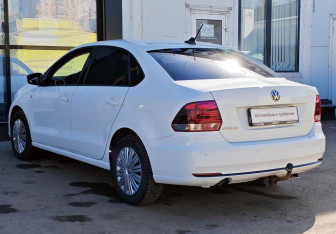 Подержанный автомобиль Volkswagen Polo Sedan 2020 года (7 фото)