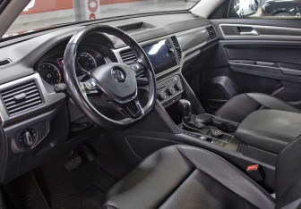 Подержанный автомобиль Volkswagen Teramont 2019 года (18 фото)