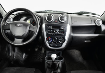 Подержанный автомобиль LADA (ВАЗ) Granta Sedan 2015 года (8 фото)