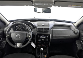Подержанный автомобиль Nissan Terrano 2019 года (14 фото)