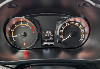 Подержанный автомобиль LADA (ВАЗ) Granta Liftback 2021 года (16 фото)