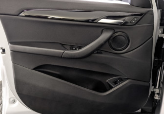 Подержанный автомобиль BMW X2 2019 года (19 фото)