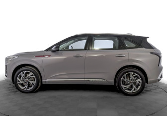 Новый Hongqi HS3 2025 (3 фото)