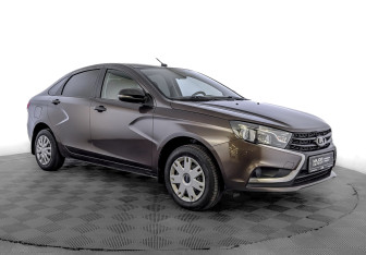 Подержанный автомобиль LADA (ВАЗ) Vesta Sedan 2019 года (3 фото)