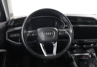 Подержанный автомобиль Audi Q3 Sportback 2020 года (17 фото)