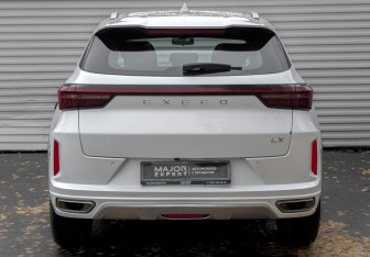 Подержанный автомобиль Exeed LX 2022 года (6 фото)