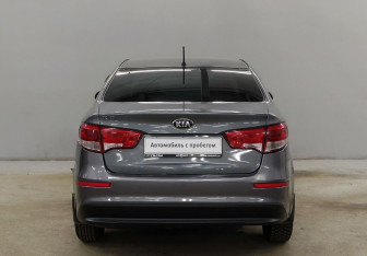 Подержанный автомобиль Kia Rio Sedan 2015 года (6 фото)