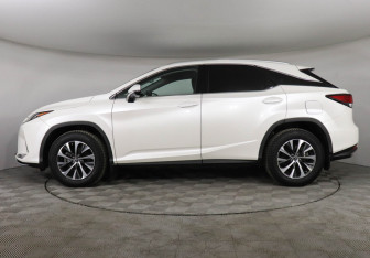 Подержанный автомобиль Lexus RX 2020 года (8 фото)